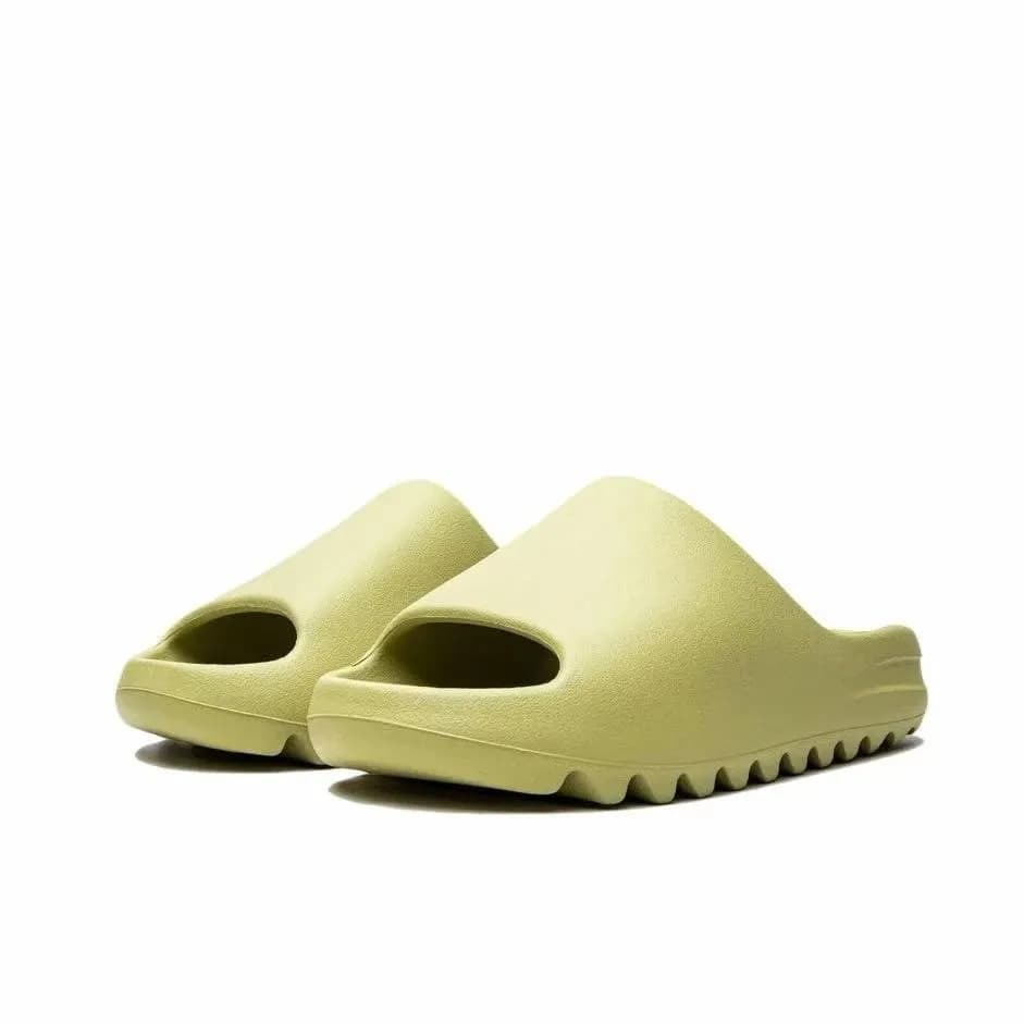 yeezy Yeezy slippers when dragged in one line feel like stepping on poop 12 - OrientDig Spreadsheet