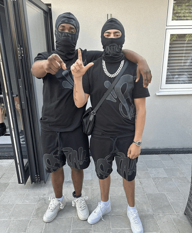 Syna Black T-shirt - OrientDig Spreadsheet