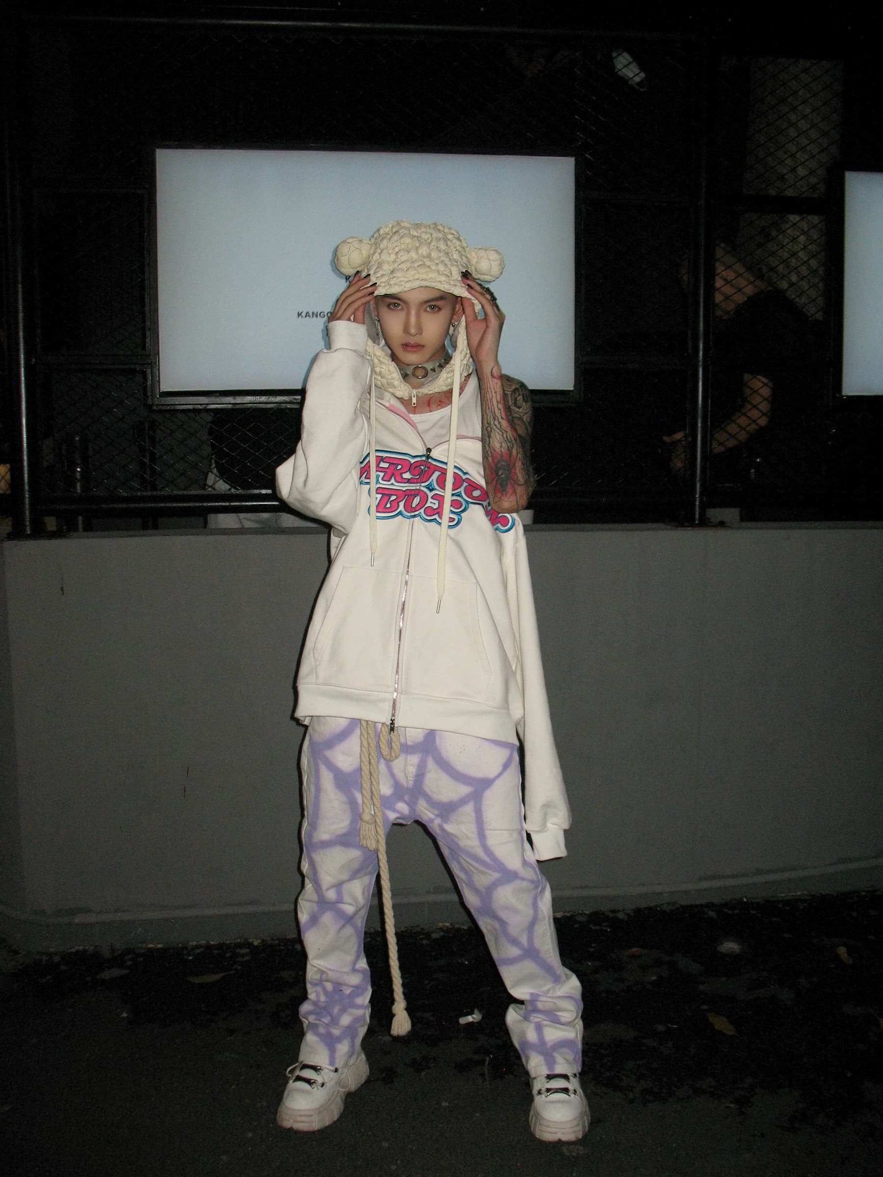 wu Original spray painted purple spider dark ripped micro flared casual pants men s and women s jeans - OrientDig Spreadsheet