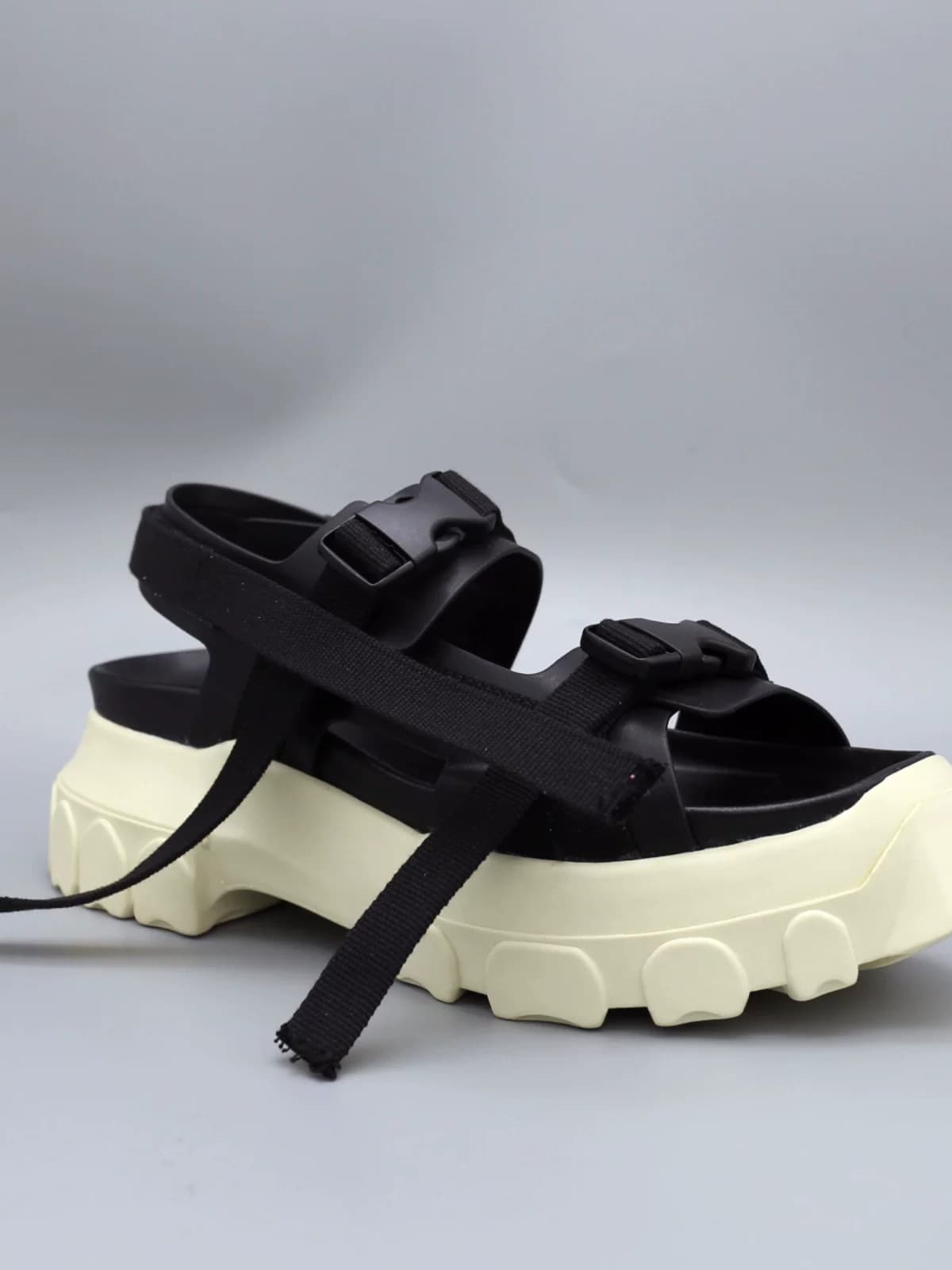 R Summer O Tank Bottom Thick Bottom Heightening Retro Roman Sandals European Station Men and Women Trendy Korean Platform Beach Shoes - OrientDig Spreadsheet