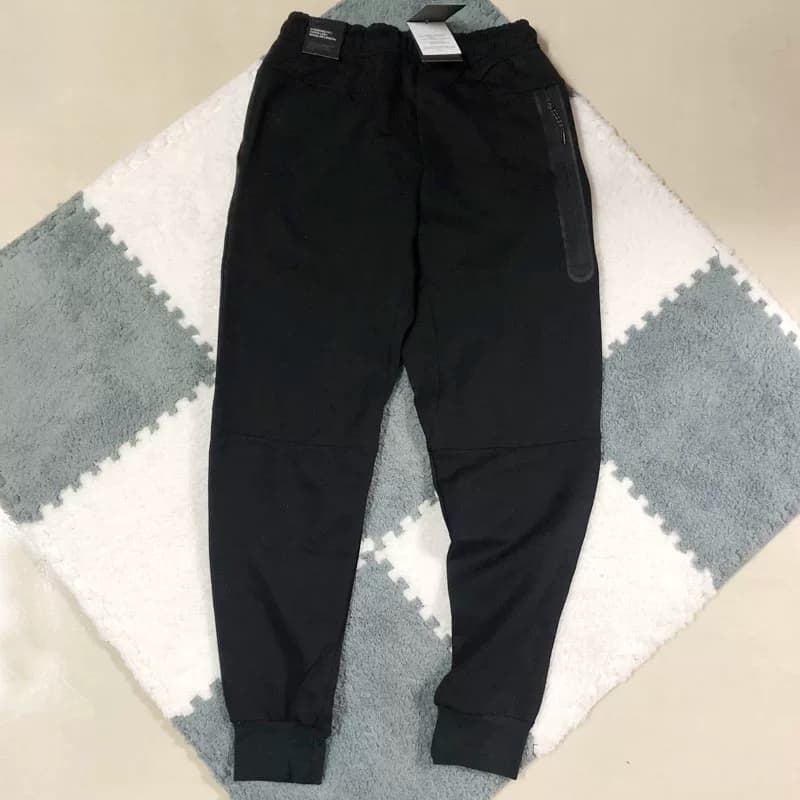 NIKE tech pants - Image 3