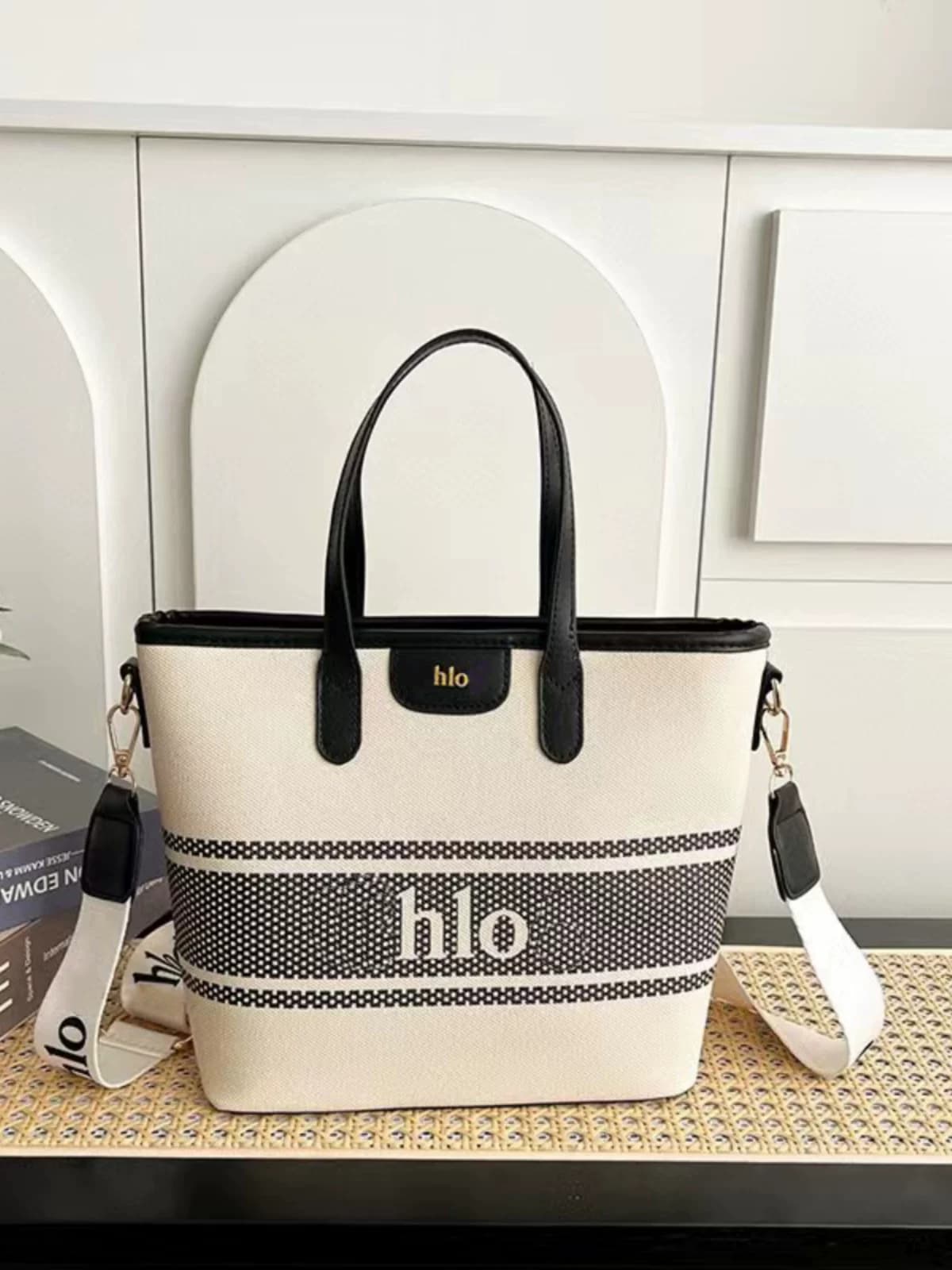 Portable messenger bag canvas lightweight large capacity popular new retro women's bag factory direct sales hot style women's bag - OrientDig Spreadsheet