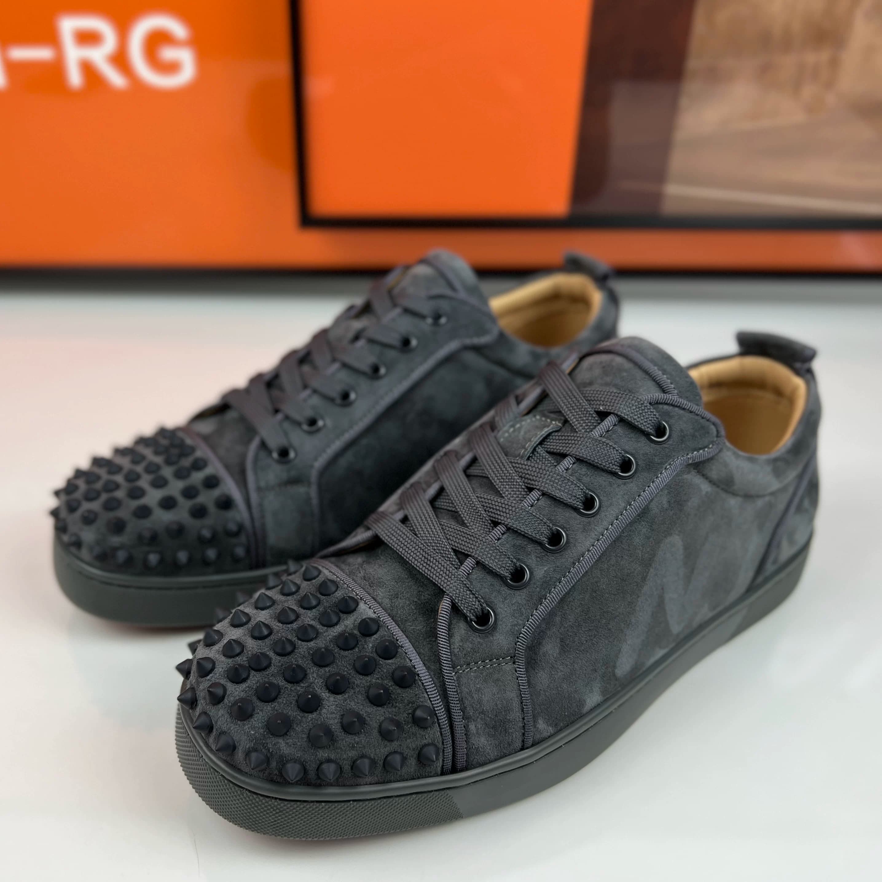 Sneakers No 373 No 408 - OrientDig Spreadsheet