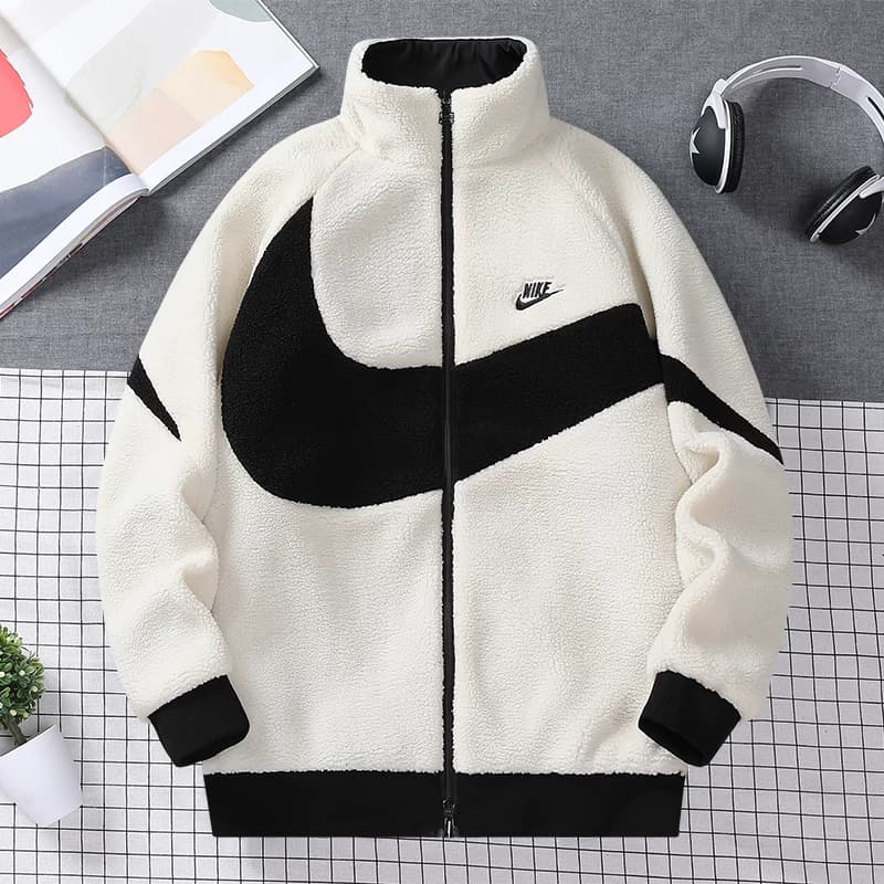 Nike reversible fleece - Image 2